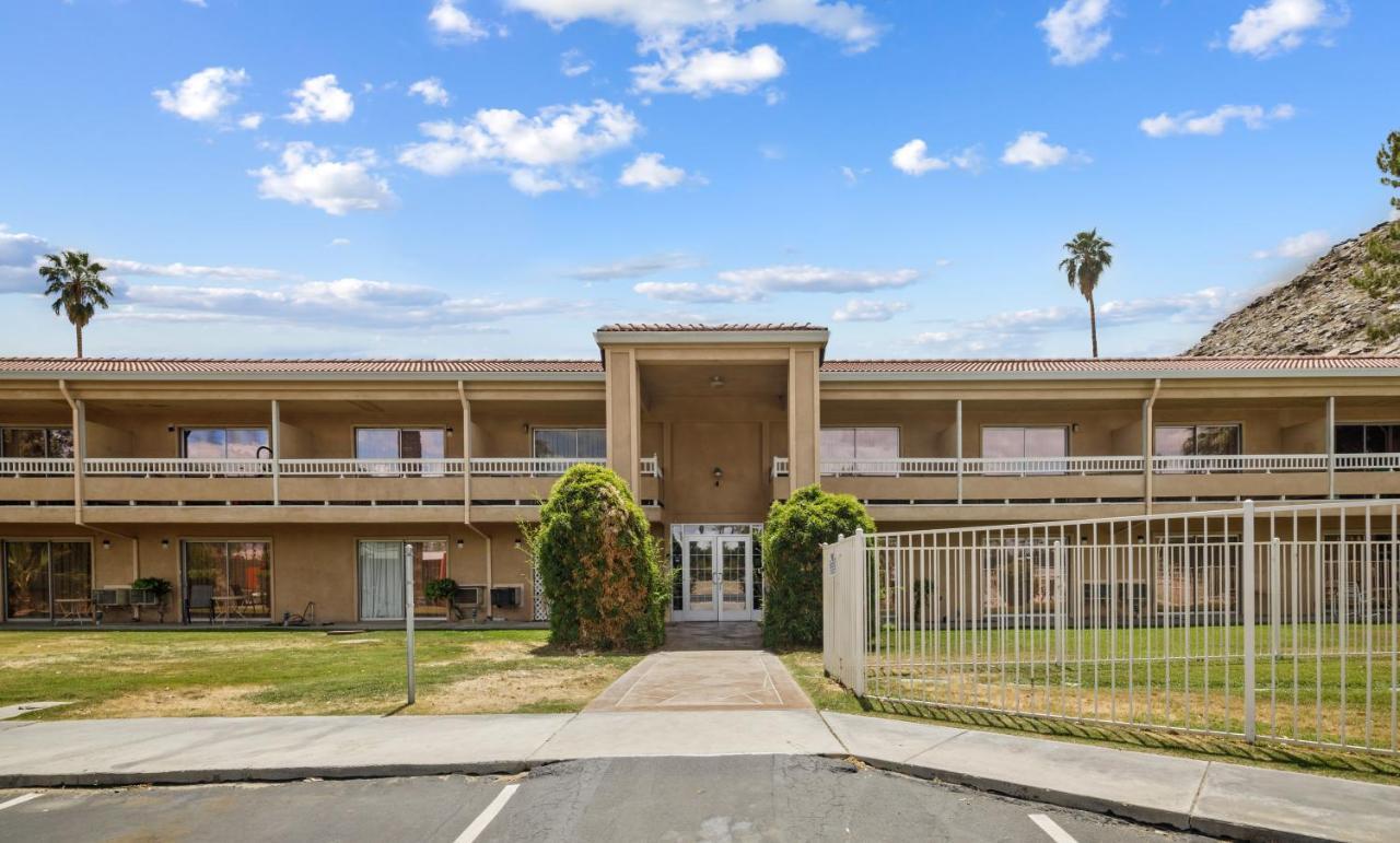 Sol Springs Inn Cathedral City Exterior foto